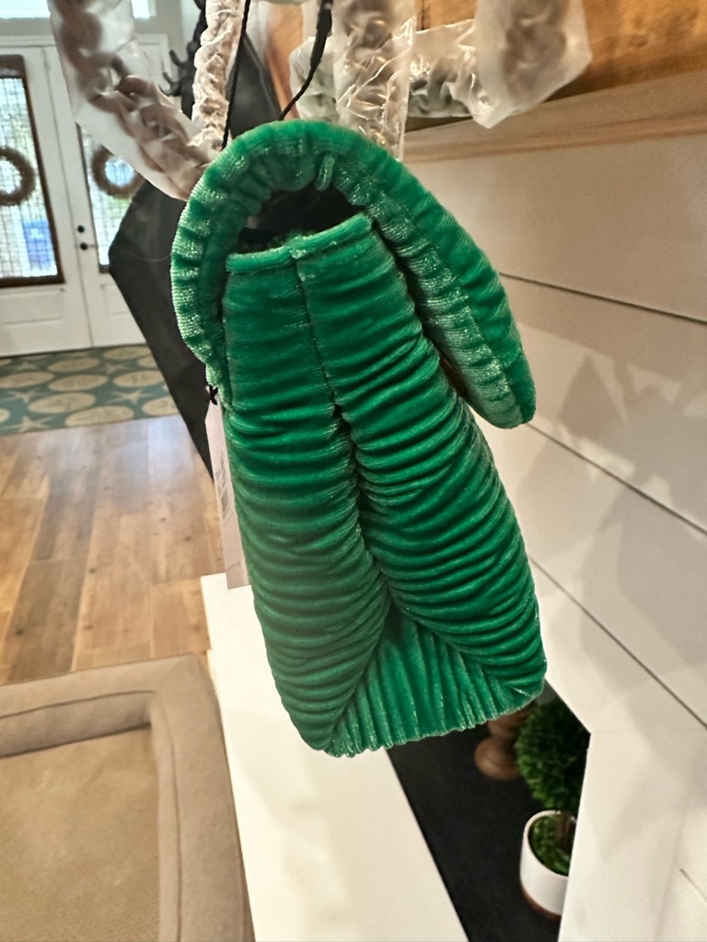 Kurt Geiger Kew Emerald Green Textured Velvet Chain Shoulder Crossbody Bag - Picture 7 of 14